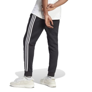 Spodnie dresowe męskie Adidas Essentials Fleece 3-Stripes IB4030 r.M