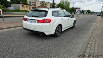 Honda Accord VIII Kombi 2.0 VTEC 156KM 2011 Honda Accord Honda Accord 2.0i Klima Biala perla Zadbany 2.0 156KM, zdjęcie 6