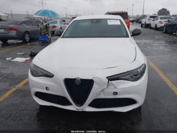 Alfa Romeo Giulia II Sedan Facelifting 2.0 Turbo 280KM 2020 Alfa Romeo Giulia 2020 2.0l 2.0 Benzyna 280KM, zdjęcie 7