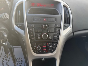 Opel Astra J GTC 1.4 Turbo ECOTEC 140KM 2013 OPEL ASTRA J 1 Własciciel Stan Perfekcyjny Serwis do 2025 do konca, zdjęcie 25