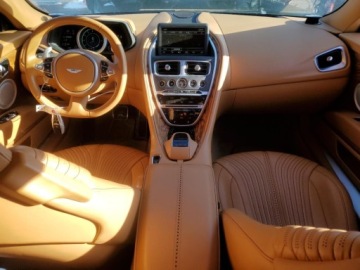 Aston Martin DB11 2018 Aston Martin DB11 2018, od ubezpieczlani 5.2 Benzyna 600KM, zdjęcie 8