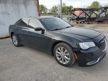 Chrysler 300C II 2017 Chrysler 300 Limited 2017 3.6l 3.6 Benzyna 292KM, zdjęcie 4