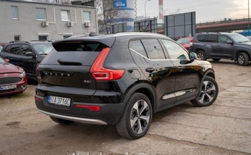 Volvo XC40 Crossover Facelifting 2.0 B5 250KM 2022 Volvo XC 40 Volvo XC40 2.0 B5 AWD 250KM Mild Hybrid 2.0 Benzyna 250KM, zdjęcie 4