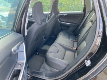 Volvo XC60 I SUV Facelifting 2.0 D3 DRIVE-E 150KM 2016 Volvo XC 60 LEDY KLIMATYZACJA NAWIGACJA PARKTRONIC TEMPOMAT GRZANE FOTELE, zdjęcie 5