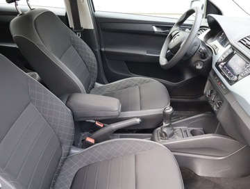 Skoda Fabia III Kombi Facelifting 1.0 TSI 95KM 2021 Skoda Fabia 1.0 TSI, Salon Polska, Serwis ASO, zdjęcie 8