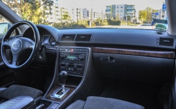 Audi A4 B6 Avant 2.5 V6 TDI 155KM 2002 Audi A4 Avant Automat Alcantara 2.5 Diesel 155KM, zdjęcie 9