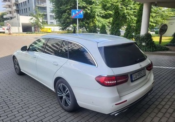 Mercedes Klasa E W213 Kombi Facelifting 2.0 220d 200KM 2022 Mercedes-Benz Klasa E Mercedes-Benz Klasa E 220 d T 9G-TRONIC Avantgarde, zdjęcie 5