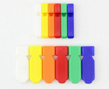 Брелок-свисток Спасатель Рождественский подарок зеленый