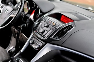 Opel Zafira C Tourer 1.4 Turbo ECOTEC 140KM 2011 Opel Zafira Tourer 1.4T 140KM Xenon 7-Osób, zdjęcie 14