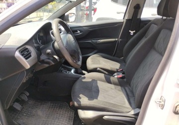 Citroen C-Elysee II Sedan Facelifting 1.6 VTi 115KM 2017 Citroen C-Elysee 2017r, Salonowy. 1.6 LPG, Lekko uszkodzony przod. Jezdzi, zdjęcie 6