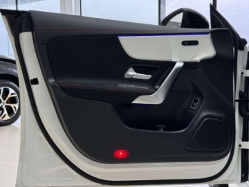 Mercedes CLA C118/X118 Shooting Brake Facelifting 1.3 200 163KM 2023 Mercedes-Benz CLA AMG Line 1 wlasciciel Salon Polska FV 23 gwarancja, zdjęcie 10