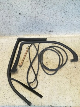 TĚSNĚNÍ OKNO DVEŘE ZADNÍ PRAVÉ KPL LANCIA THESIS