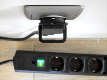 Удлинитель с ПЛОСКОЙ вилкой, 4 РОЗЕТКИ, черный, 2 м