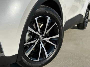 Toyota C-HR II SUV Plug-In 2.0  223KM 2025 Od ręki - Style 2.0 Hybrid Dynamic Force Plug-in 223KM | Podgrzewane fotele, zdjęcie 10