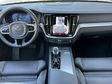Volvo V60 II  Kombi Facelifting 2.0 B4 B 197KM 2024 Volvo V60 B4 B Plus Dark, DEMO!, zdjęcie 18