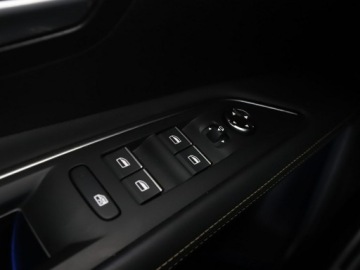 Peugeot 3008 II Crossover Facelifting  1.5 BlueHDi 130KM 2021 Peugeot 3008 GT Panorama Navi Kamera cofania, zdjęcie 37