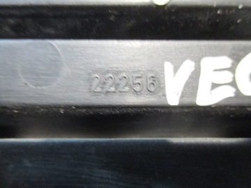 MŘÍŽKA MASKA OPEL VECTRA B 90505722