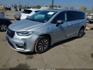 Chrysler Pacifica II 2023 Chrysler Pacifica Hybrid Limited 2023 3.6l 3.6 Hybryda 260KM, zdjęcie 1