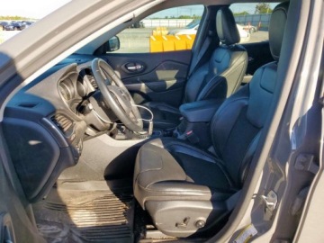 Jeep Cherokee V 2021 Jeep Cherokee Latitude Plus 2021 2.4 Benzyna 180KM, zdjęcie 7