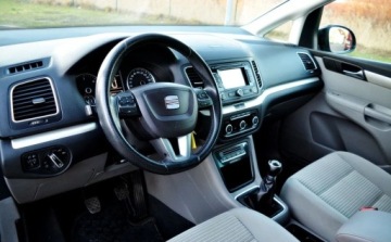 Seat Alhambra II (7N) Van 2.0 TDI 140KM 2011 Seat Alhambra Kamera cofania, Klimatyzacja, Podgrzewane fotele, Serwisowany, zdjęcie 6