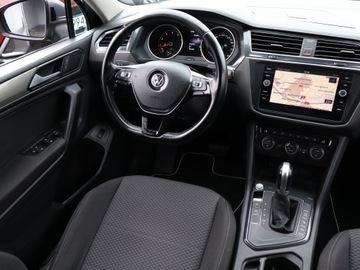 Volkswagen Tiguan Allspace SUV 1.4 TSI ACT 150KM 2018 VW Tiguan Allspace 1.4 TSI, Salon Polska, zdjęcie 6