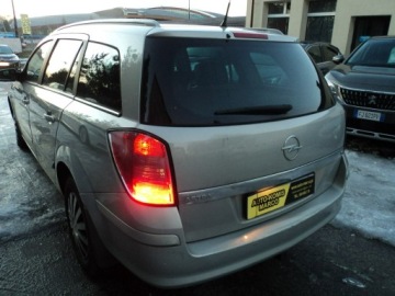 Opel Astra H Kombi 1.8 ECOTEC 125KM 2005 Opel Astra sprzedam ładnego OPLA ASTRE STATION VAGON, zdjęcie 4