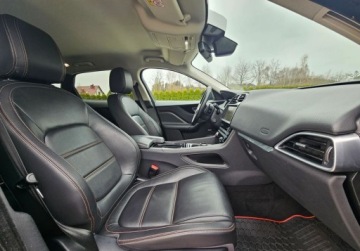Jaguar F-Pace SUV 2.0 i4D 180KM 2017 Jaguar F-Pace Bezwypadkowy,Niski przebieg,Serwisowany,Polecam 2.0 Diesel, zdjęcie 6