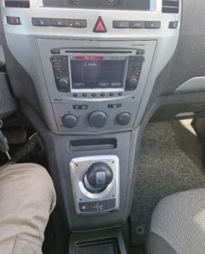 Opel Zafira B 1.8 ECOTEC 140KM 2013 Opel Zafira Automat 1.8 Benzyna 140KM, zdjęcie 9