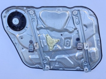 HYUNDAI I30 I ZVEDÁK SKEL PŘEDNÍ PRAVÝ EVROPA 82480-2R030