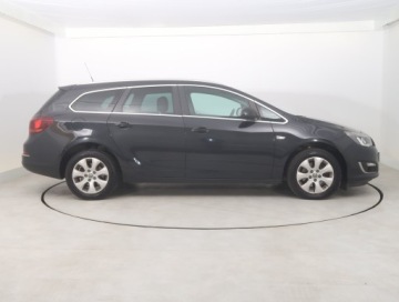 Opel Astra J Sports Tourer Facelifting 1.6 CDTI  136KM 2014 Opel Astra 1.6 CDTI, Salon Polska, Xenon, Klima, zdjęcie 5