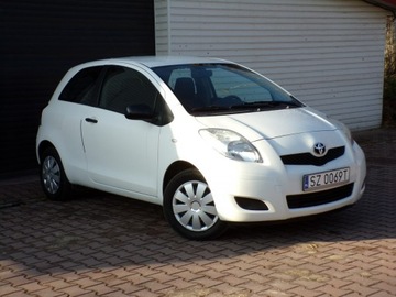 Toyota Yaris II Hatchback 5d 1.0 VVT-i 69KM 2010 Toyota Yaris Klimatyzacja / Elektryka / Gwarancja, zdjęcie 4