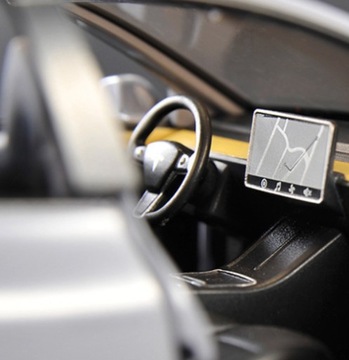 МЕТАЛЛИЧЕСКАЯ МОДЕЛЬ TESLA Y 1:24 ЗВУК СВЕТОДИОДНАЯ ПОДСВЕТКА ОТКРЫВАЮЩИЕСЯ ДВЕРИ