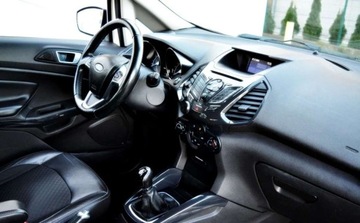 Ford Ecosport II SUV 1.0 Ecoboost 125KM 2015 Ford EcoSport Maly przebieg, Czujniki parkowania, Keyless, Benzyna 125KM, zdjęcie 21