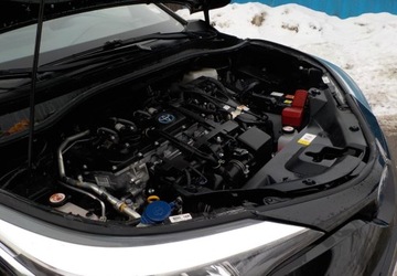 Toyota C-HR I Crossover Facelifting 1.8 Hybrid 122KM 2023 Toyota C-HR Okazja 1.8 Hybryda 122KM, zdjęcie 4