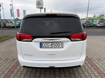 Chrysler Pacifica II 3.6 V6 291KM 2020 Chrysler Pacifica , 8 osób, zdjęcie 5