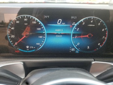 Mercedes GLB 2023 Mercedes-Benz GLB 250 4Matic 2023 2.0l 2.0 Benzyna 221KM, zdjęcie 9