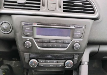 Renault Kadjar Crossover Facelifting 1.3 TCe 140 FAP 140KM 2019 Renault Kadjar 2019r, Salonowy, 1.3 LPG. Uszkodzony tyl. Jezdzi. VAT 23, zdjęcie 12