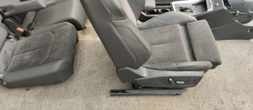 СИДЕНЬЯ С ЭЛЕКТРОПРИВОДОМ SEAT АЛЬКАНТАРА, КОЖАНЫЙ КОМПЛЕКТ AUDI Q3 83A