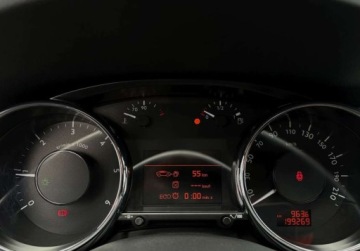 Peugeot 5008 I Minivan Facelifting 1.6 BlueHDi 120KM 2016 Peugeot 5008 LIFT 1.6 120KM LED 7os gwarancja MANUAL navi bezwypadkowy, zdjęcie 18