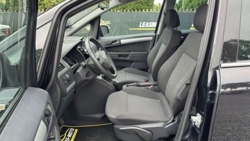 Opel Zafira B 1.8 ECOTEC 140KM 2011 Opel Zafira Bezwypadkowa, Serwisowana GWARANCJA 1.8 Benzyna 140KM, zdjęcie 17