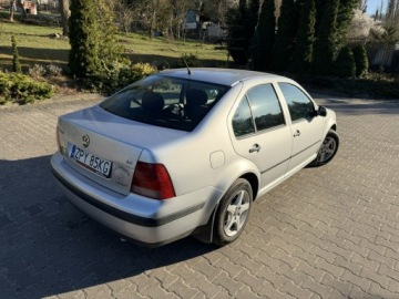 Volkswagen Bora Sedan 1.6 16V 105KM 2003 Volkswagen Bora Manual | Krajowy| Po rozrządzie |, zdjęcie 24