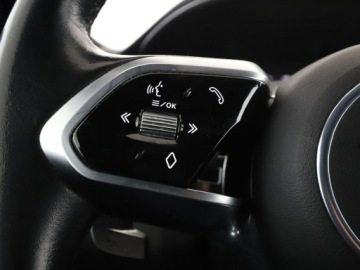 Jaguar E-Pace SUV Facelifting 2.0D MHEV 163KM 2021 Jaguar E-Pace 4x4, Kamera, Navi, Skóra, Tempomat,, zdjęcie 33