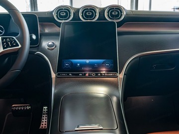 Mercedes GLC C254/X254 2025 GLC Coupe 200 d 4-Matic Avantgarde 2.0 (163KM) 2025, zdjęcie 7