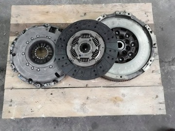 SPRZĘGŁO DWUMASA KOMPLET FORD CUSTO 2.0
