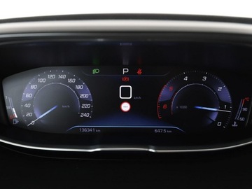 Peugeot 3008 II Crossover 1.5 BlueHDI 130KM 2019 Peugeot 3008 1.5 Blue-HDi Automat Allure Nawigacja, zdjęcie 17