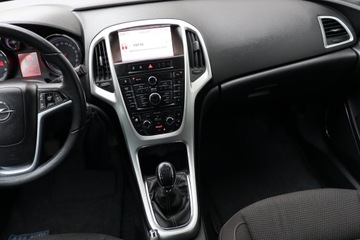 Opel Astra J Hatchback 5d 1.7 CDTI ECOTEC 110KM 2012 Opel Astra 1.7 CDTI, Navi, Klima, Klimatronic, zdjęcie 7