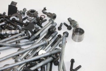 KAWASAKI KLE 500 91+ КОМПЛЕКТ БОЛТОВ С ВИНТАМИ ДВИГАТЕЛЯ