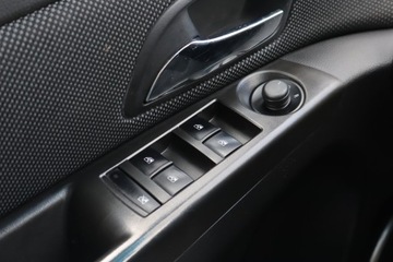 Chevrolet Cruze Hatchback 5d 1.6 16V DOHC 124KM 2011 Chevrolet Cruze 1.6 i 16V, Salon Polska, Klima, zdjęcie 18