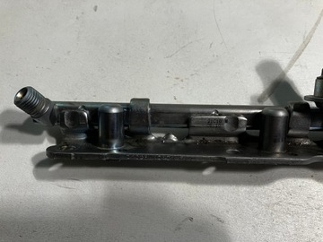 RAV4 V CAMRY VIII HYBRYDA LISTWA WTRYSKOWA