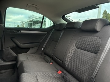 Skoda Superb III Liftback 1.5 TSI ACT 150KM 2018 Skoda Superb 1.5TSI 150KM Style DSG (Bezwypadkowa,, zdjęcie 17